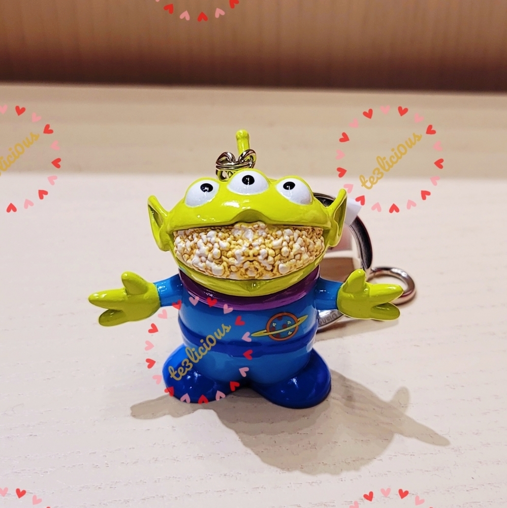 DISNEY PARKS ALIEN POPCORN BUCKET KEYCHAIN